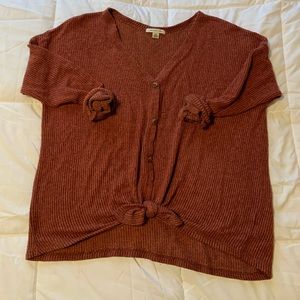 American Eagle light weight sweater